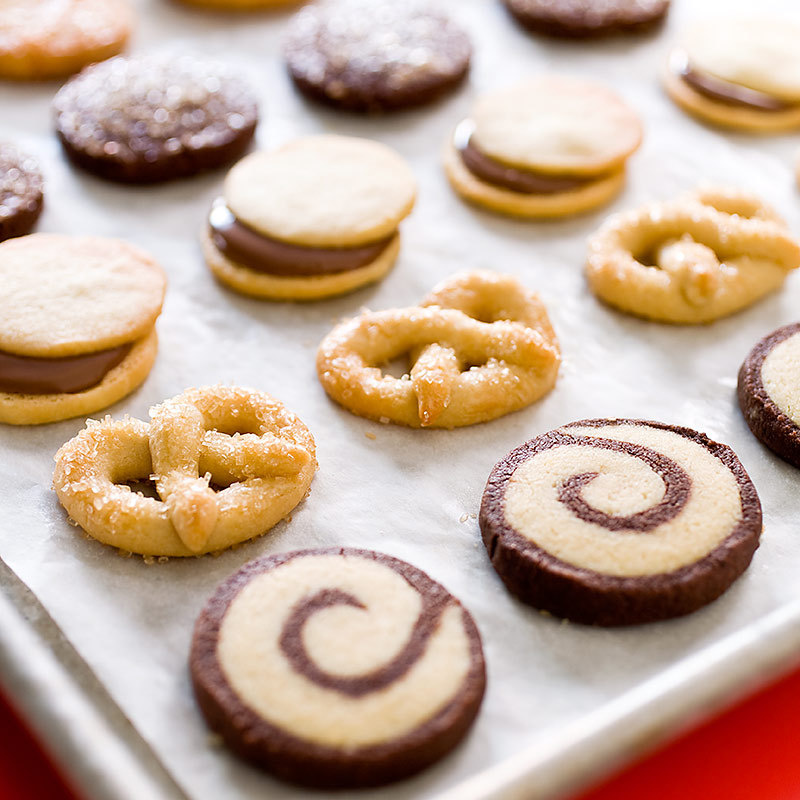 Black and White Spiral Cookies