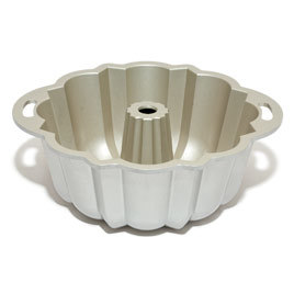 Nordic Ware Platinum Collection Anniversary Bundt Pan