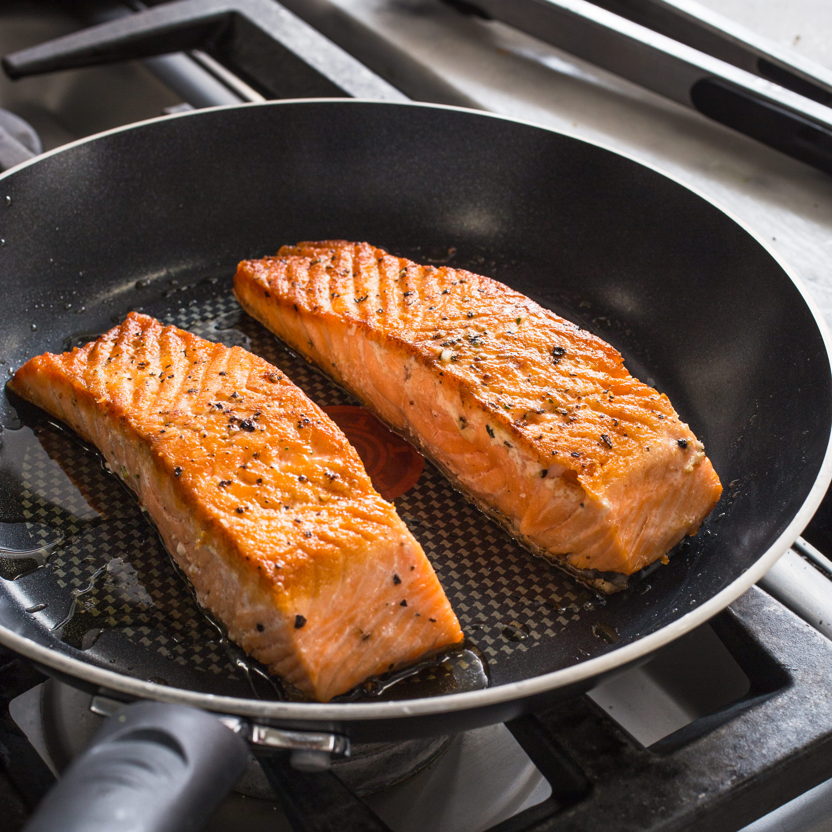 SFS_pan_seared_salmon-53.jpg