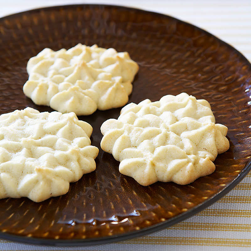 Roslyn's Buttermilk Cookies Cook's Country